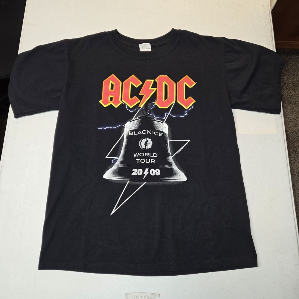 ACDC Black Ice World Tour 2009 Graphic Print Rock Band T-Shirt Men's Med Black